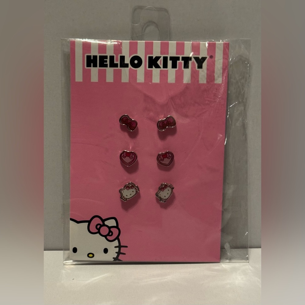Hello Kitty earrings
